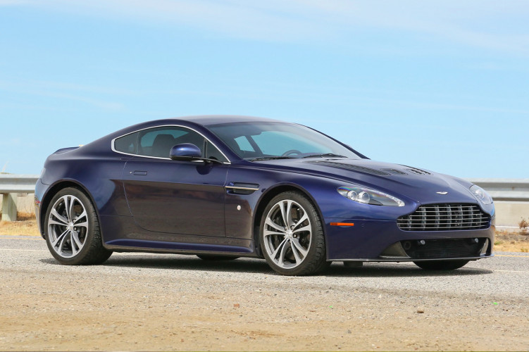 V8 Vantage Coupé