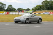Aston V8 Vantage