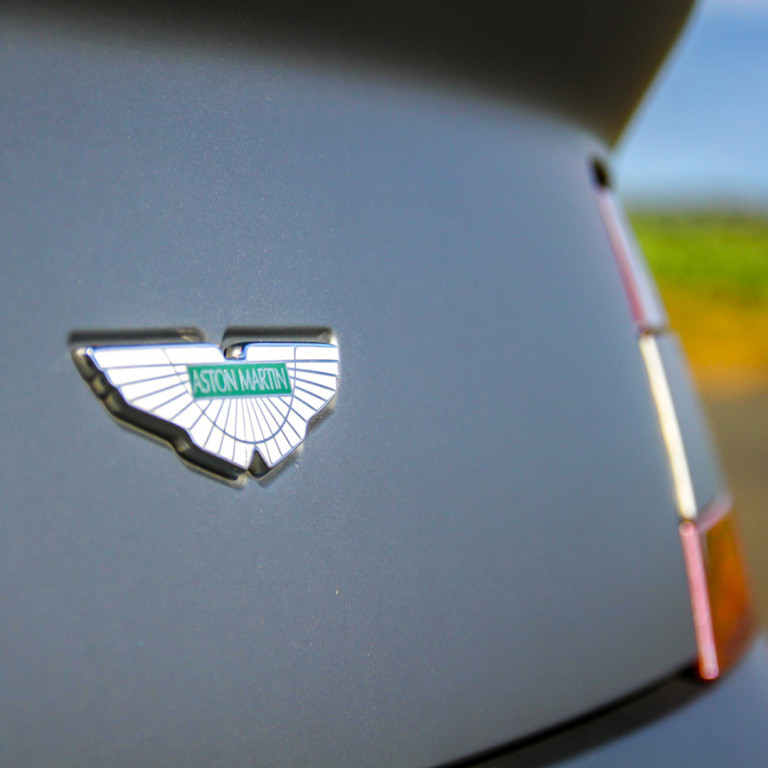 Aston V8 Vantage
