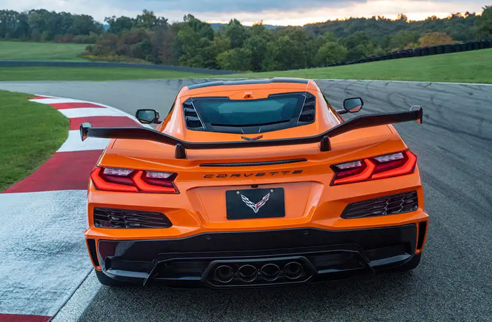 Corvette C8