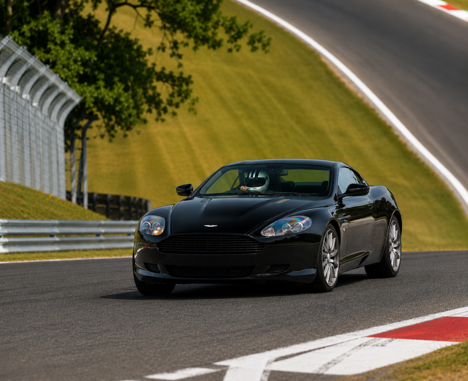 DB9 Aston Martin