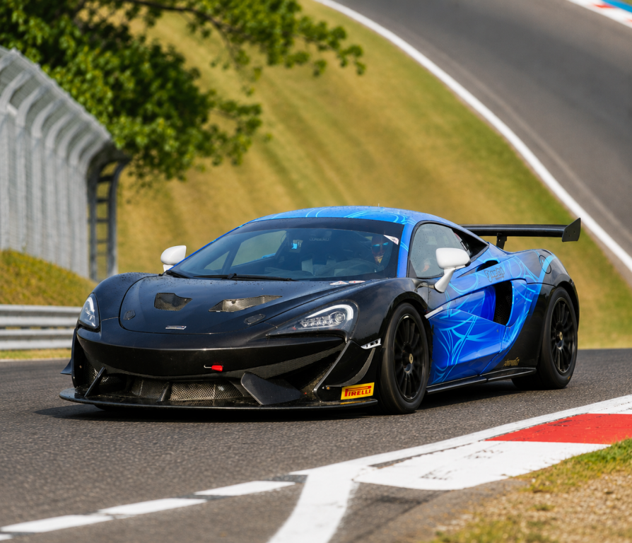 McLaren 570S GT4